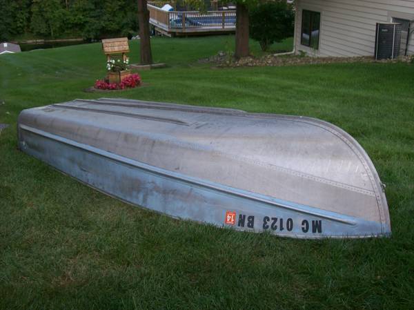Aerocraft 14' Deep V.... Heavy Duty Aluminum Boat. This boat is old ...